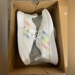 Women’s Adidas Tennis Shoes Size 10